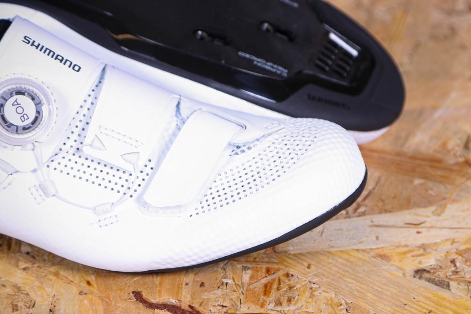2022 Shimano RC5W SPD-SL Women's Shoes - toe.jpg