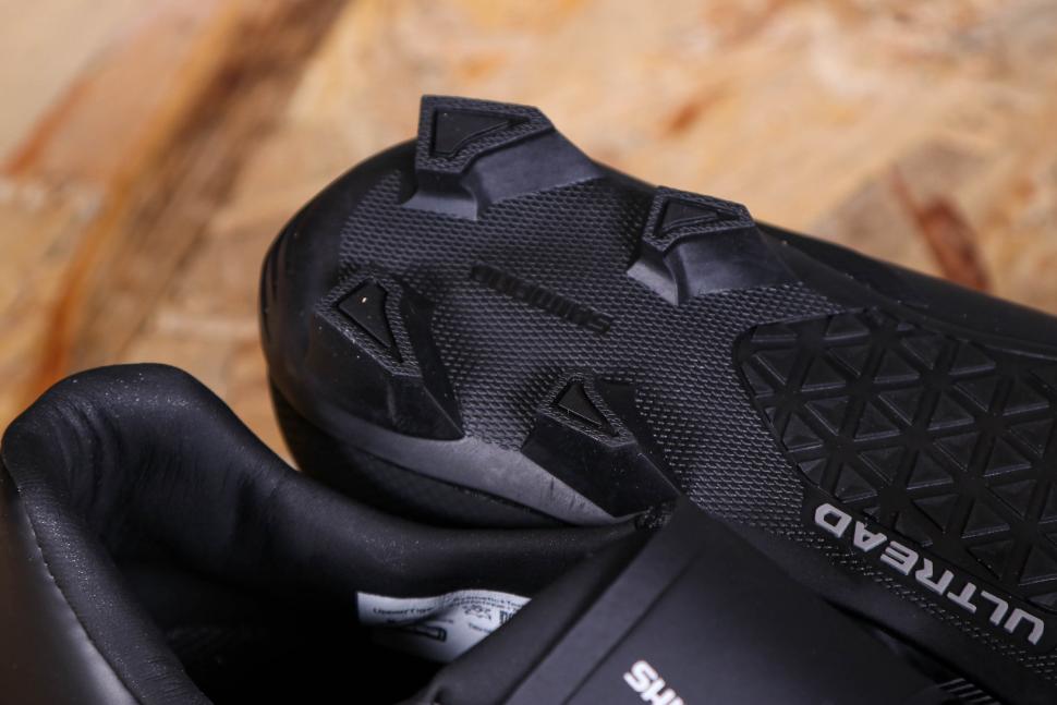 2022 Shimano XC7 SPD Shoes - sole heel.jpg