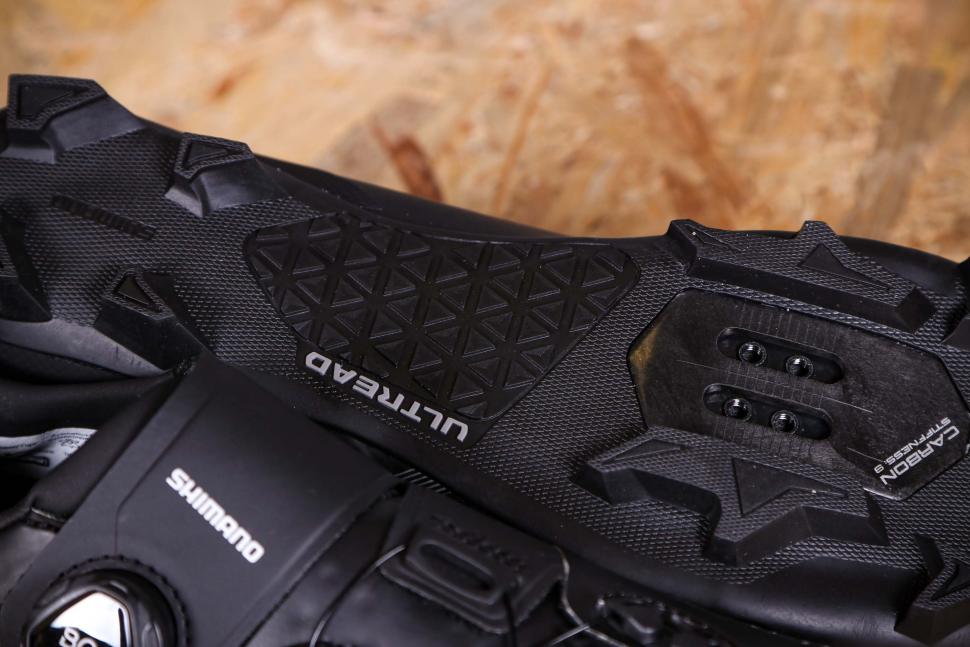2022 Shimano XC7 SPD Shoes - sole mid.jpg