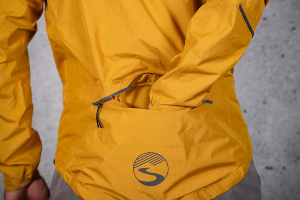 2022 Showers Pass Mens EcoLyte Elite Jacket - back pocket.jpg