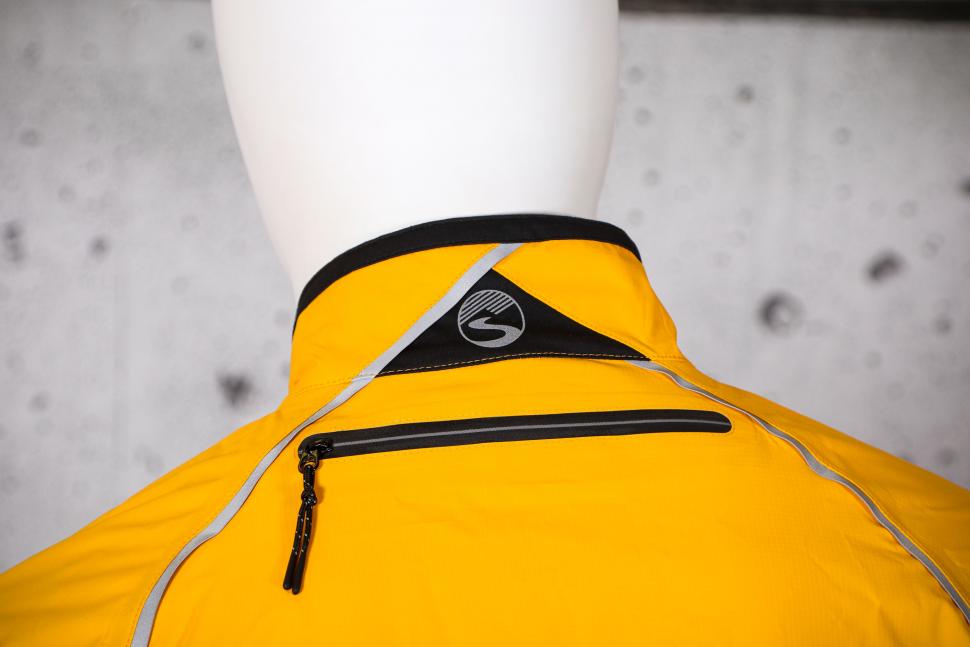 2022 Showers Pass Spring Classic Jacket - collar back.jpg