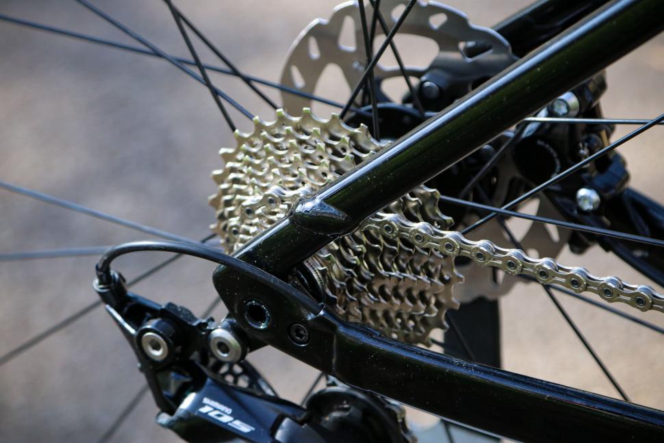 2022 Specialized Allez Sprint Comp - cassette.jpg