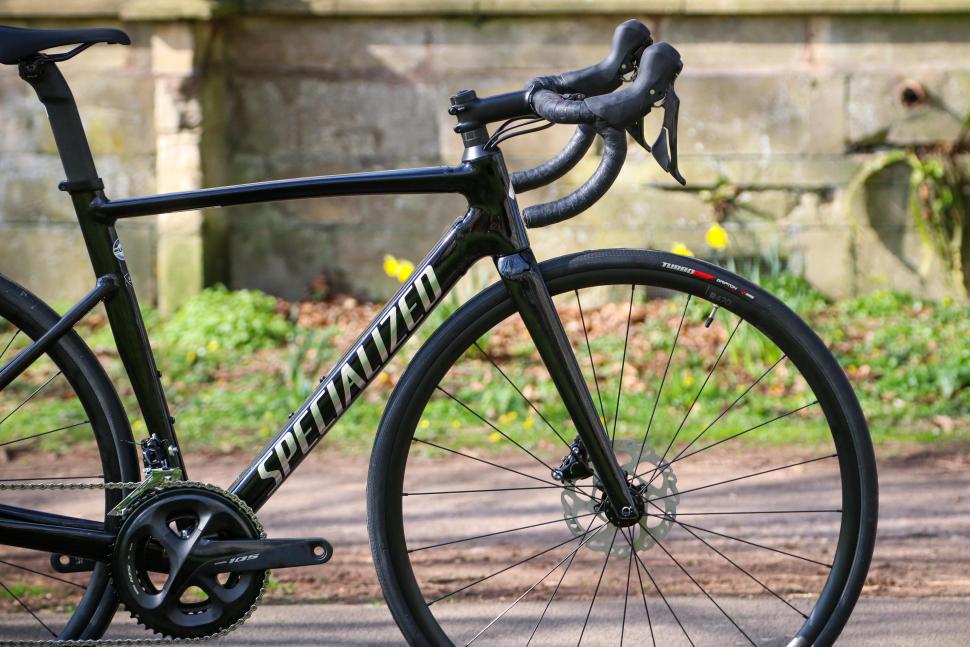2022 Specialized Allez Sprint Comp - front.jpg