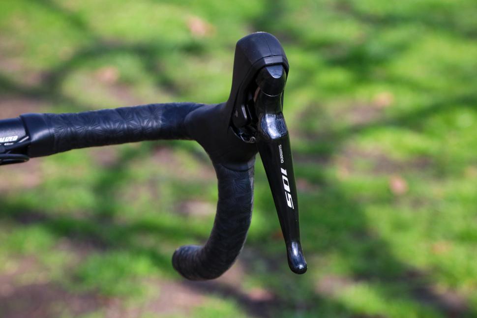 2022 Specialized Allez Sprint Comp - lever.jpg