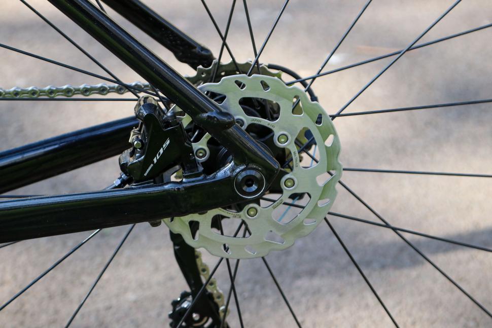 2022 Specialized Allez Sprint Comp - rear disc brake.jpg