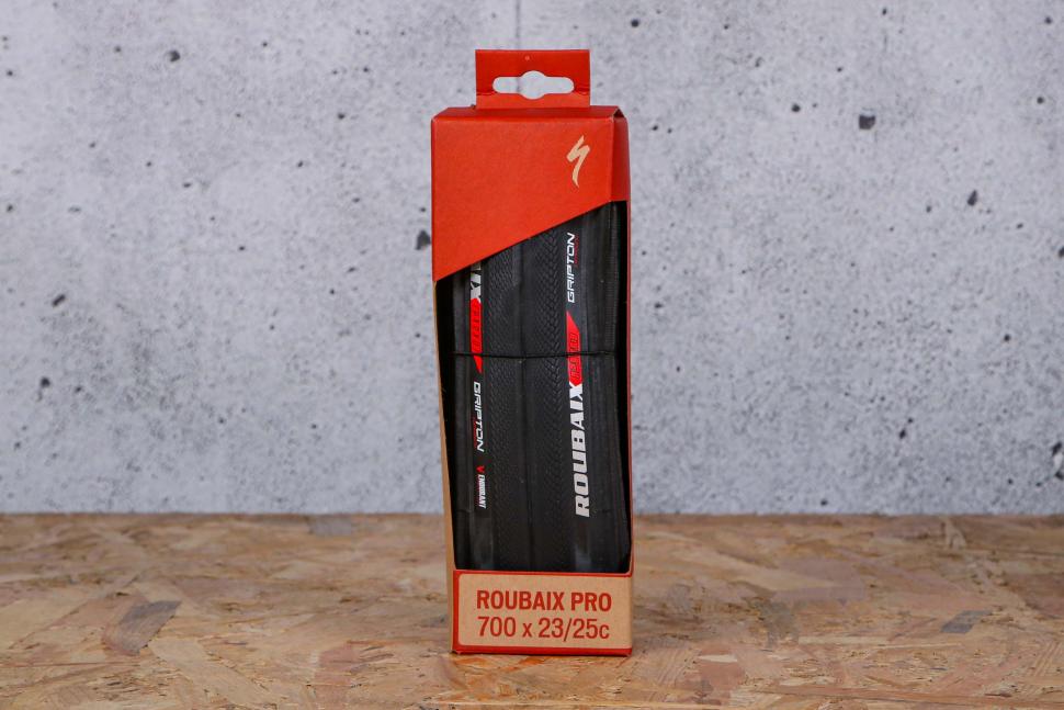 2022 Specialized Roubaix Pro - boxed.jpg
