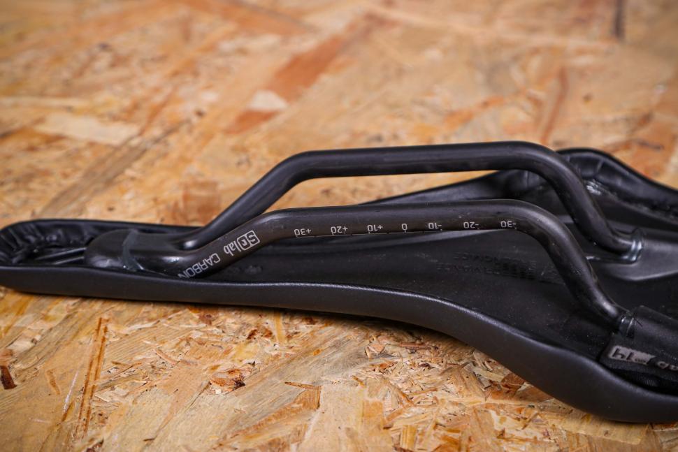 2022 SQlab 612 Ergowave R saddle - rails
