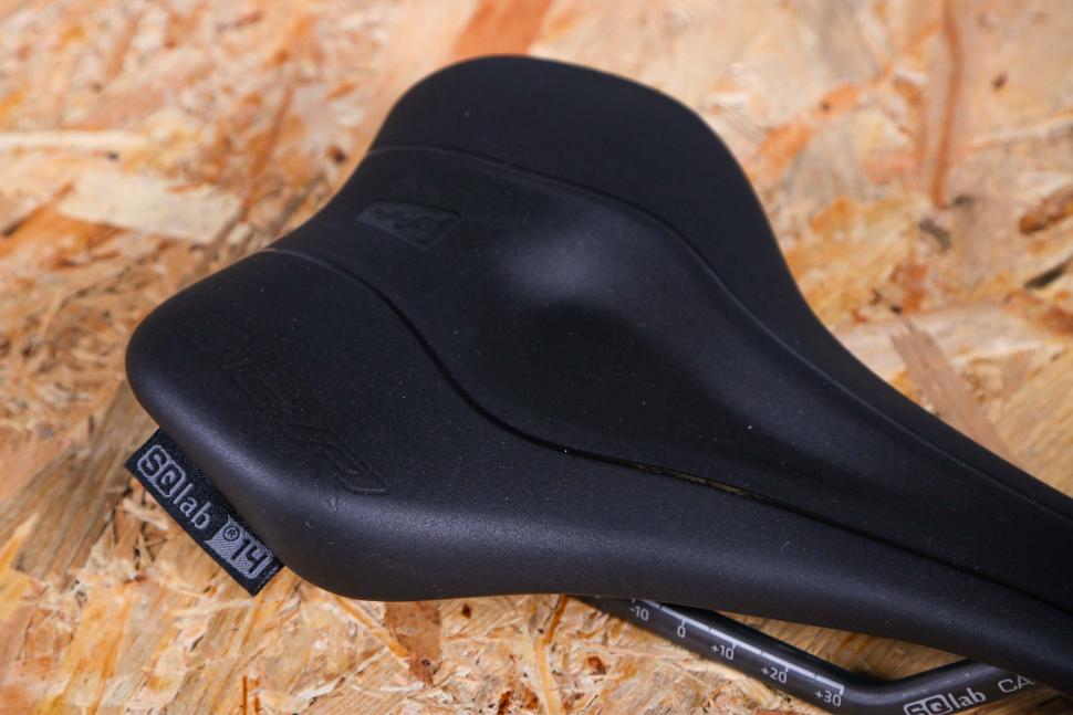 2022 SQlab 612 Ergowave R saddle - rear