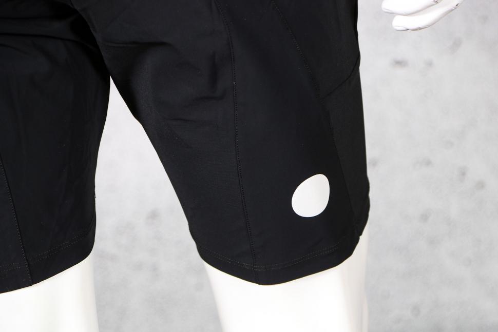 2022 TICCC Roam shorts - back cuff detail.jpg