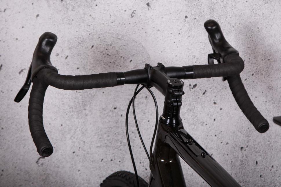 2022 Tifosi Cavazzo Disc Ekar 13x - bars 3.jpg