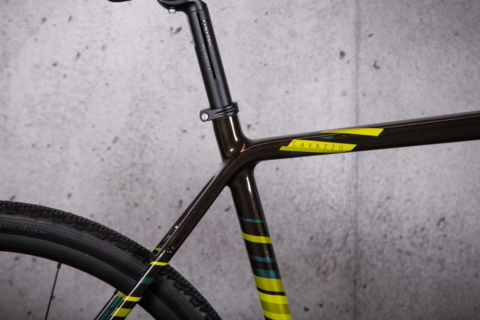 2022 Tifosi Cavazzo Disc Ekar 13x - seat tube junction.jpg