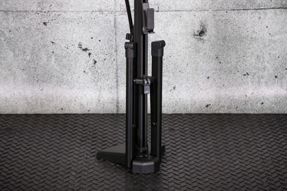2022 Topeak Transformer Eup Floor Pump - legs folded up.jpg