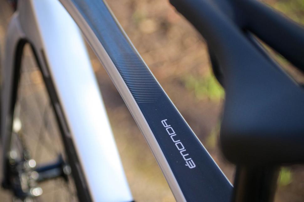 2022 Trek Emonda SL 5 Disc - top tube detail.jpg