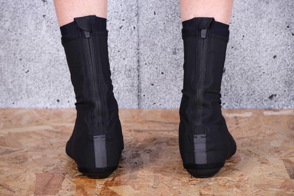 2022 Universal Colours Mono Overshoes - heels.jpg