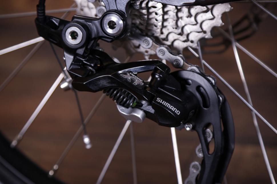 2022 Vello Rocky folding bike - rear mech.jpg