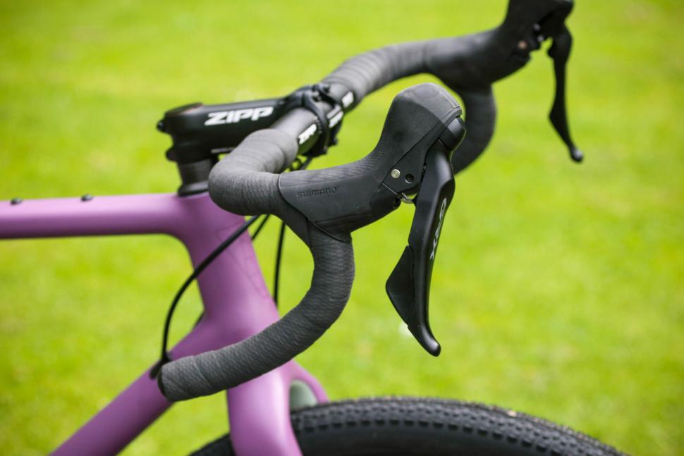 2022 Vielo V+1 Strato - drop bar.jpg