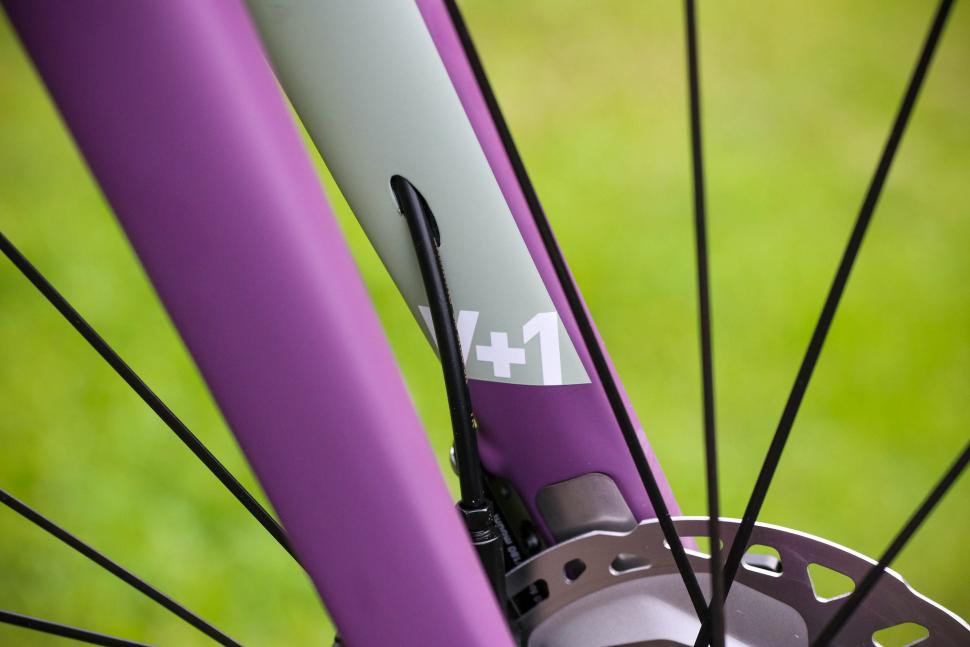 2022 Vielo V+1 Strato - fork detail.jpg