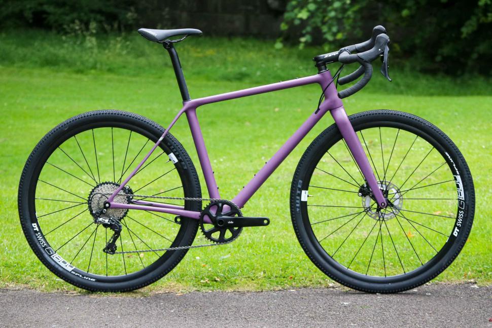 2022 Vielo V+1 Strato - full bike.jpg
