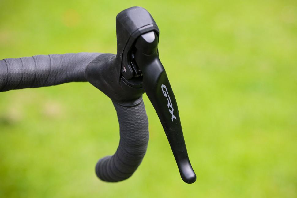 2022 Vielo V+1 Strato - lever.jpg
