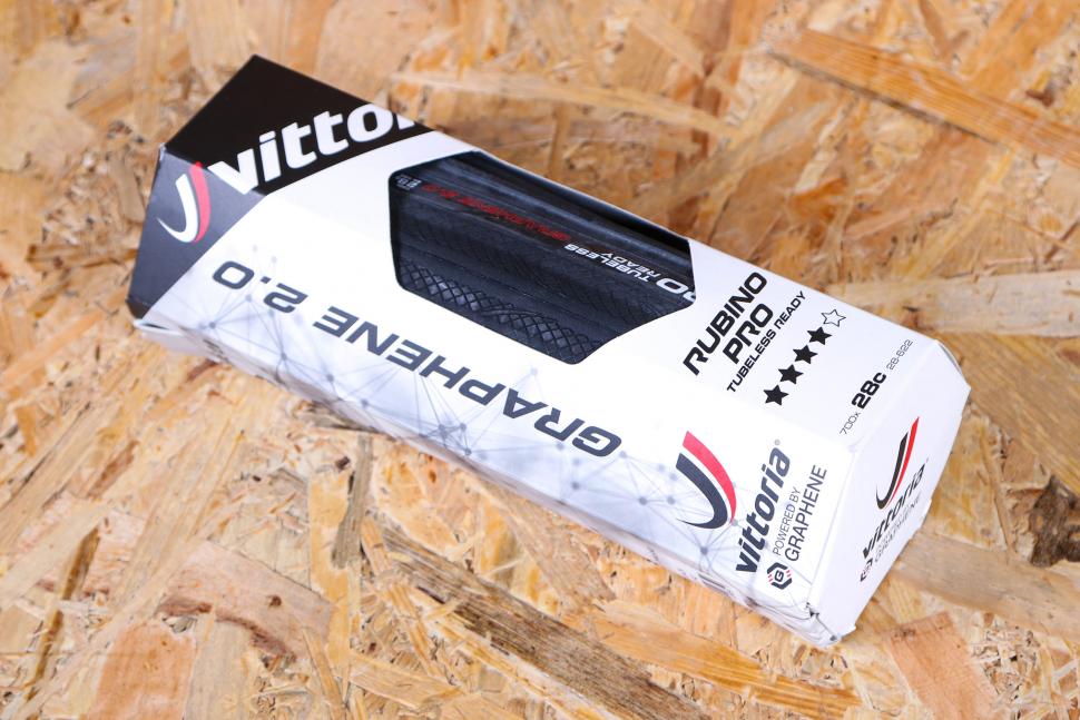 2022 Vittoria Rubino Pro IV Tyres - boxed.jpg