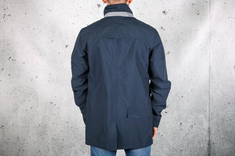 2022 Vulpine Mens Regent Mac - back.jpg