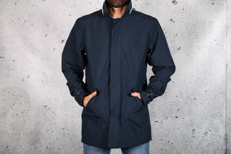 2022 Vulpine Mens Regent Mac - front.jpg