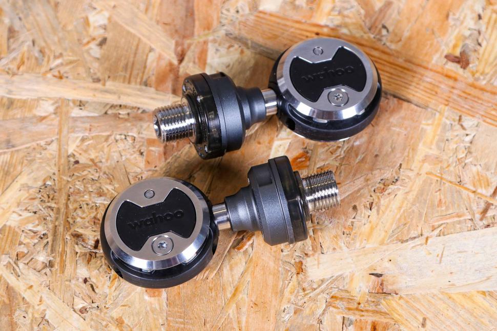 2022 Wahoo Powrlink Zero Pedals