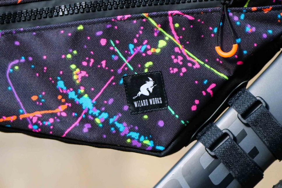 2022 Wizard Works Framebagracadabra Large - logo patch.jpg