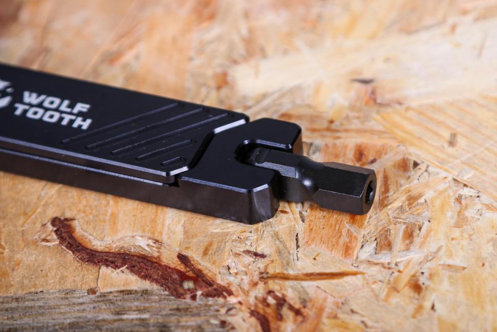2022 Wolf Tooth 6-Bit Hex Wrench Multi-Tool with Keyring - hex fitting 1.jpg