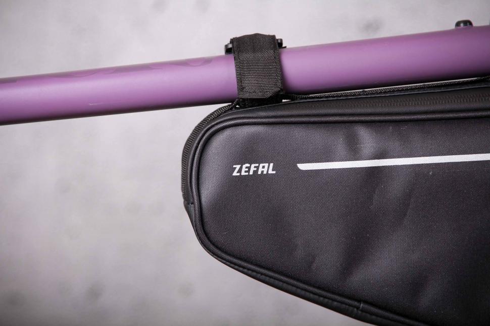 2022 Zefal Adventure Frame Bag - strap detail.jpg
