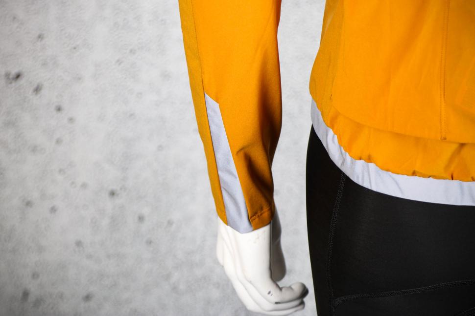2023 7 Mesh S2S Jersey LS Mens Butterscotch - cuff detail.jpg