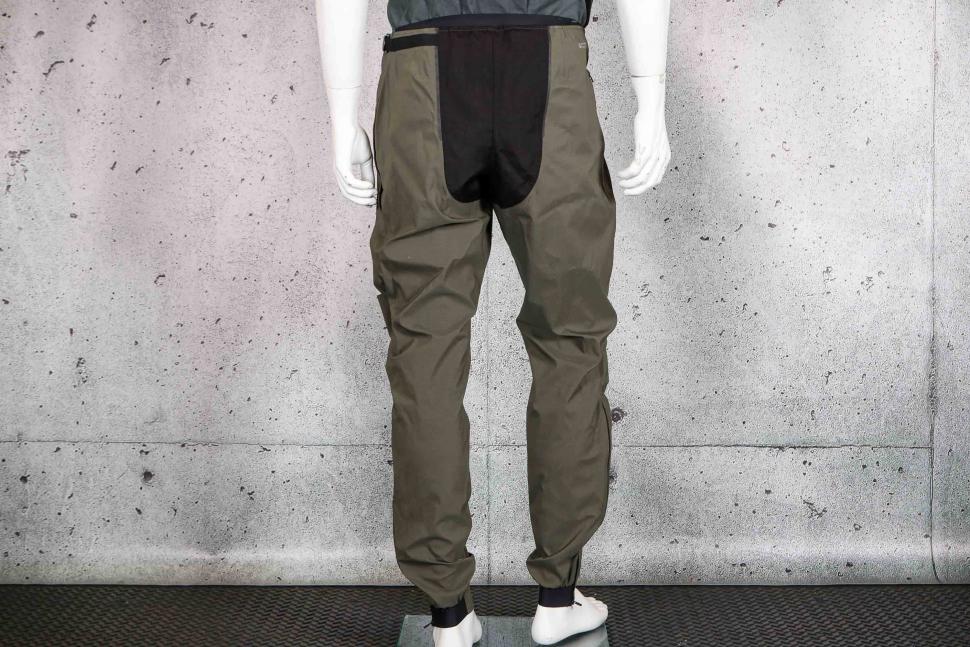 2023 Albion Zoa Rain Trousers - back.jpg