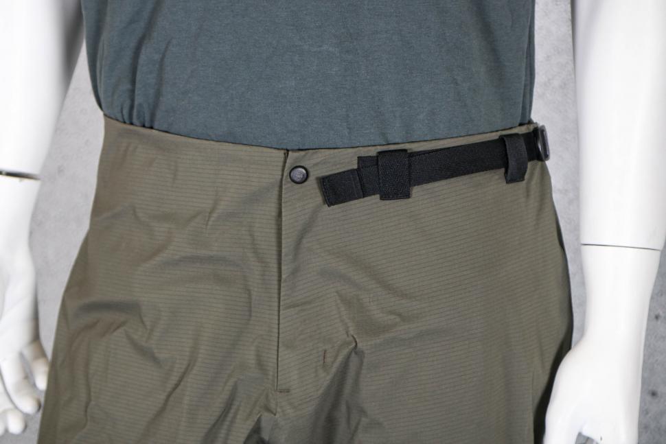 2023 Albion Zoa Rain Trousers - waist.jpg