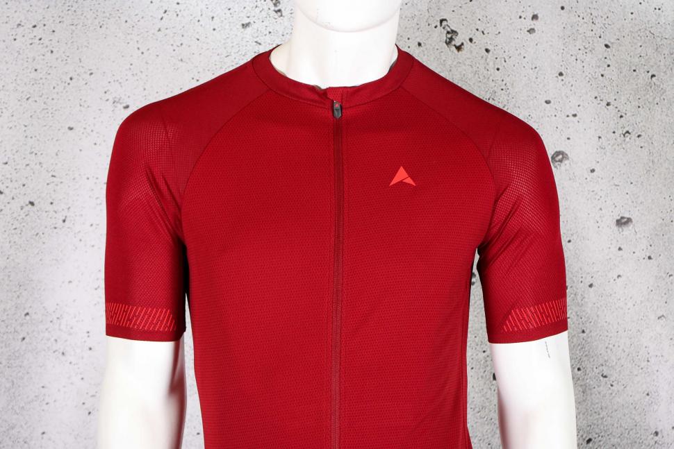 2023 Altura Endurance Mens Short Sleeve Cycling Jersey - chest.jpg