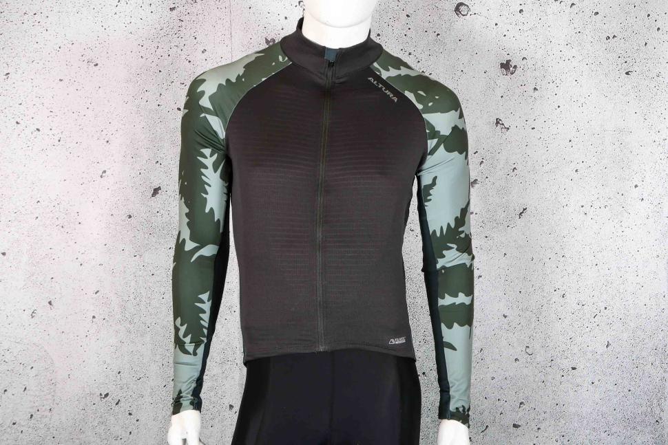 2023 Altura Icon Plus LS Jersey.jpg