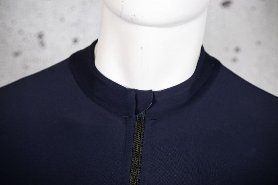 2023 Band of Climbers Empire LS Thermal Jersey - collar.jpg