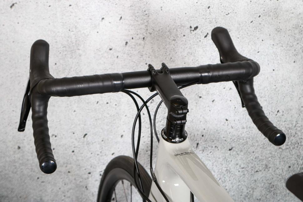 2023 Basso Venta Disc 105 - bars 3.jpg