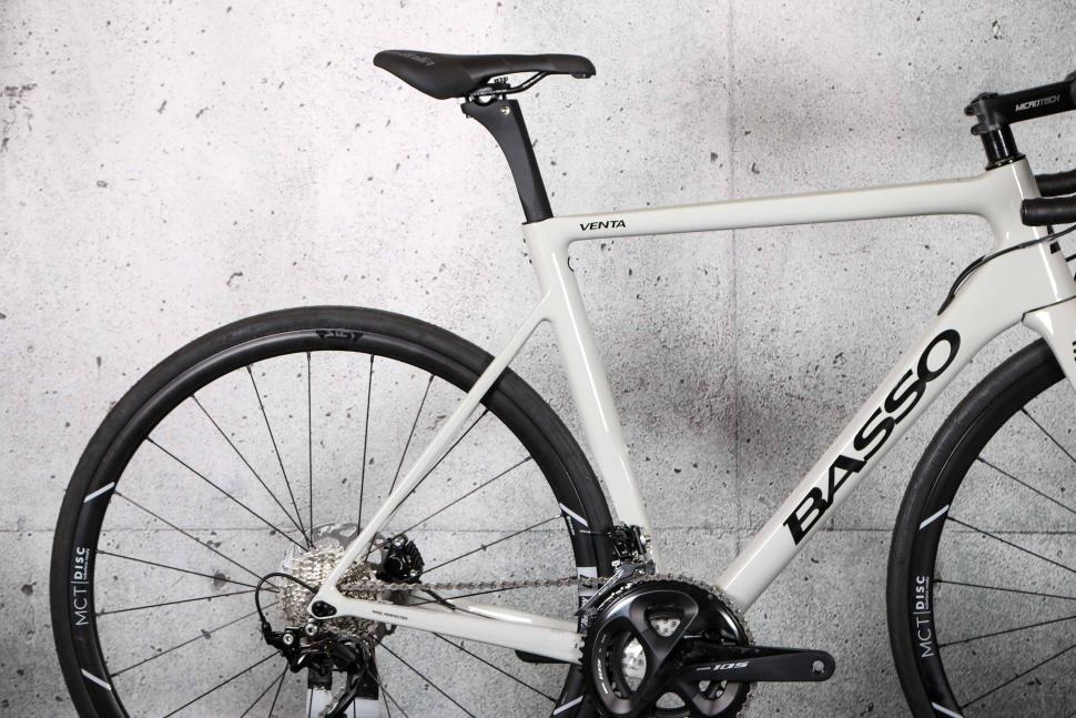 2023 Basso Venta Disc 105 - rear.jpg