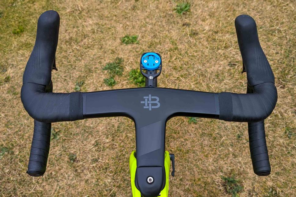 2023 Black INC Integrated Aero Barstem - top.jpg