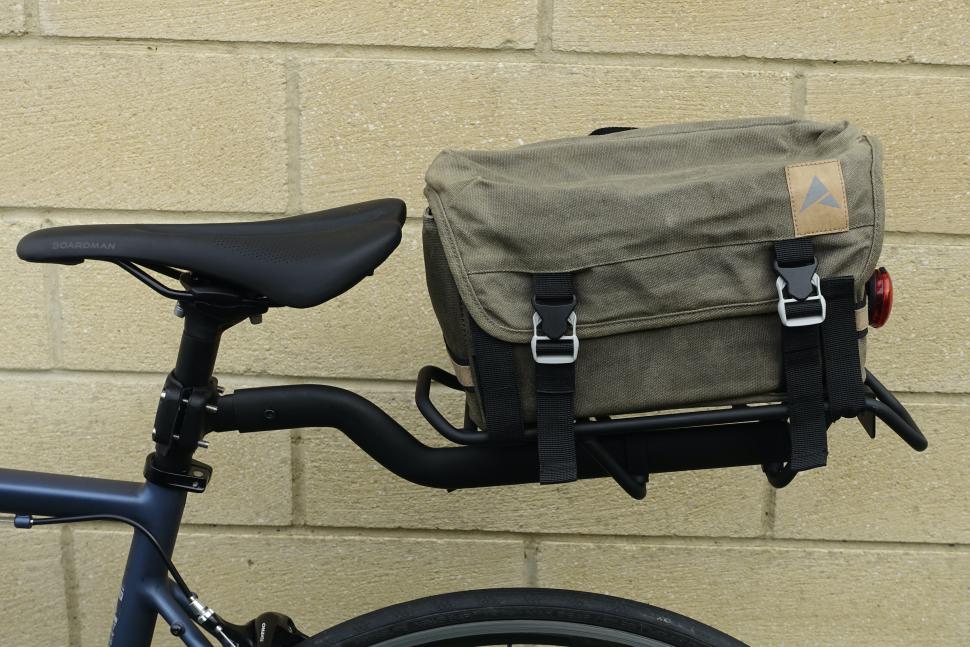 2023 Blackburn Central Seatpost Rear Rack bag 1.jpg