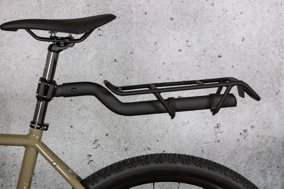 2023 Blackburn Central Seatpost Rear Rack.jpg