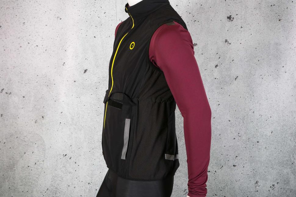 2023 BodyLite Gear NightVision Gilet - side.jpg