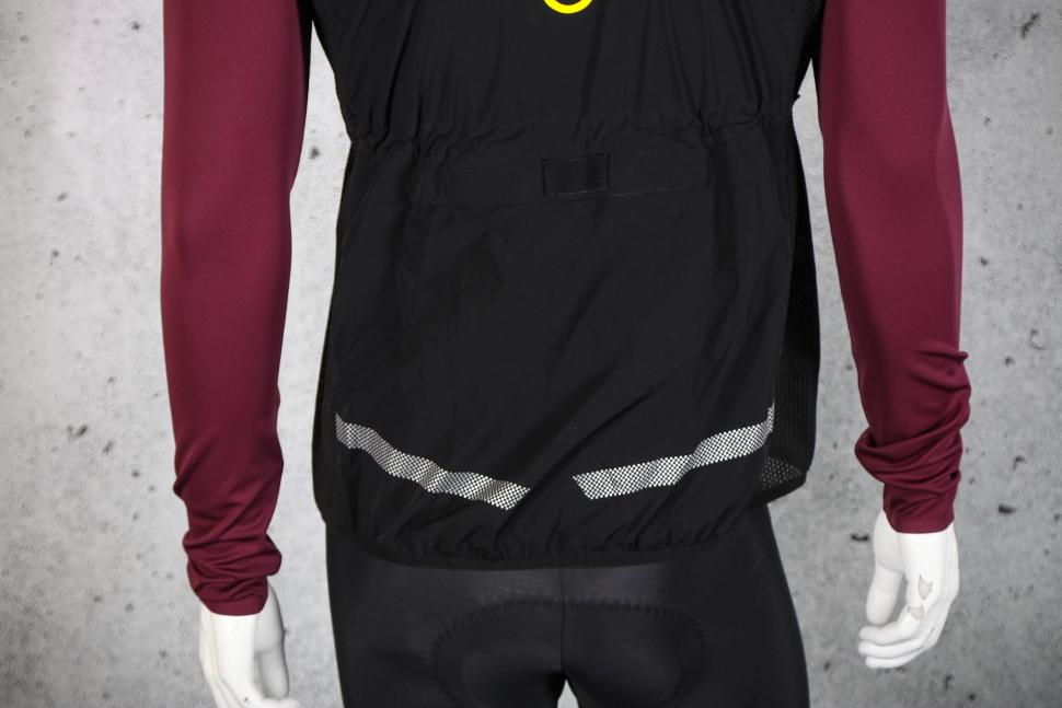 2023 BodyLite Gear NightVision Gilet - tail.jpg