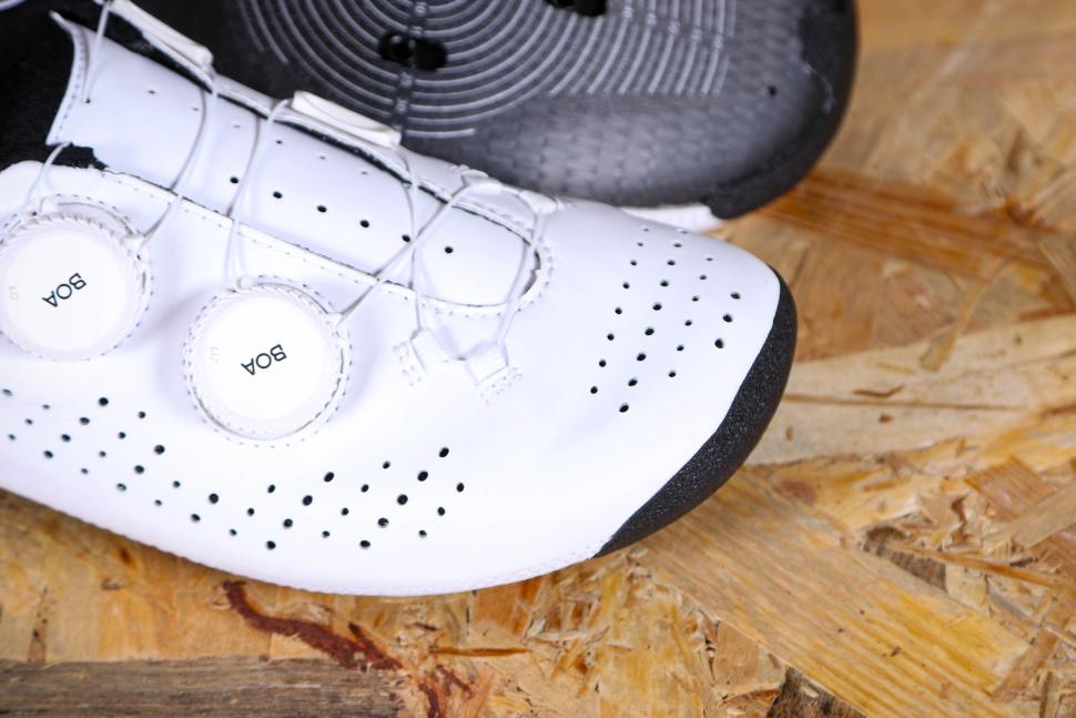 2023 Bont Vaypor shoes - toe.jpg