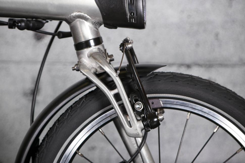 2023 BTwin Ultra compact 1 second light folding bike - fork and brake.jpg