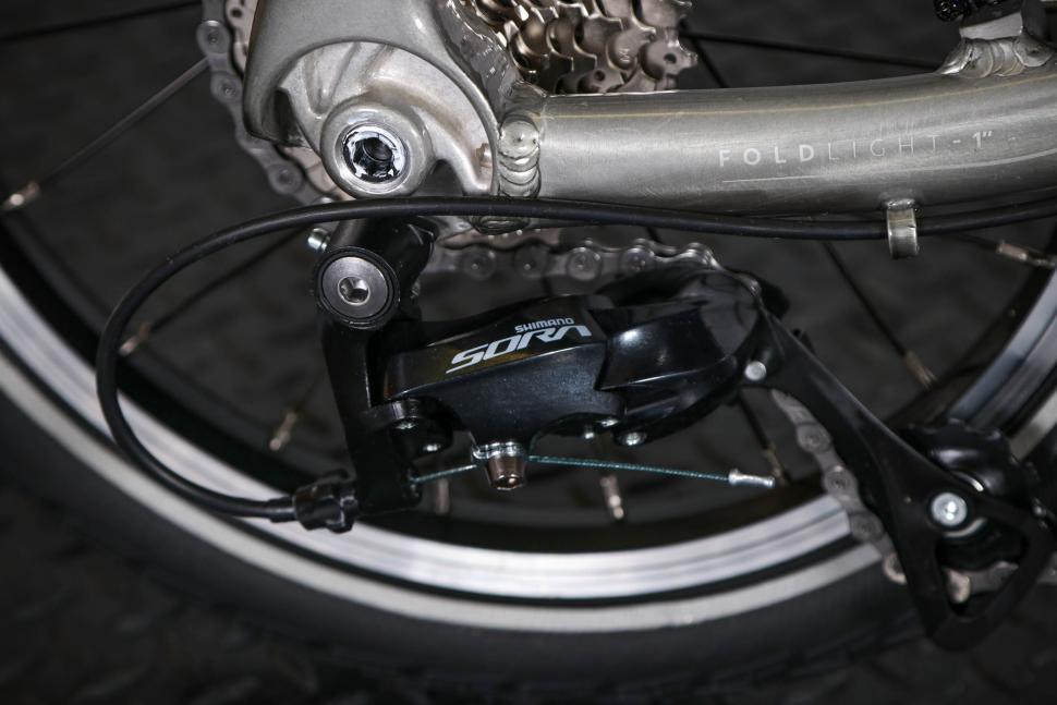 2023 BTwin Ultra compact 1 second light folding bike - rear mech.jpg