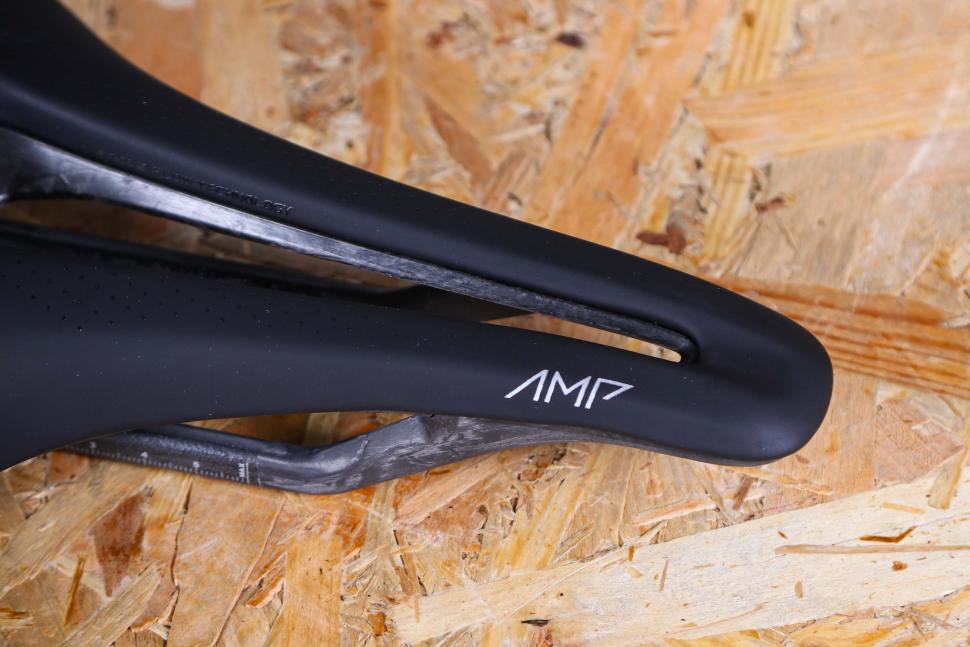 2023 Cadex Amp saddle - nose.jpg