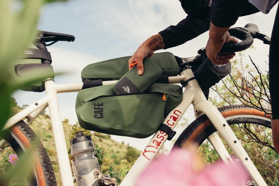 2023 Cafe de Cycliste luggage collection - 2