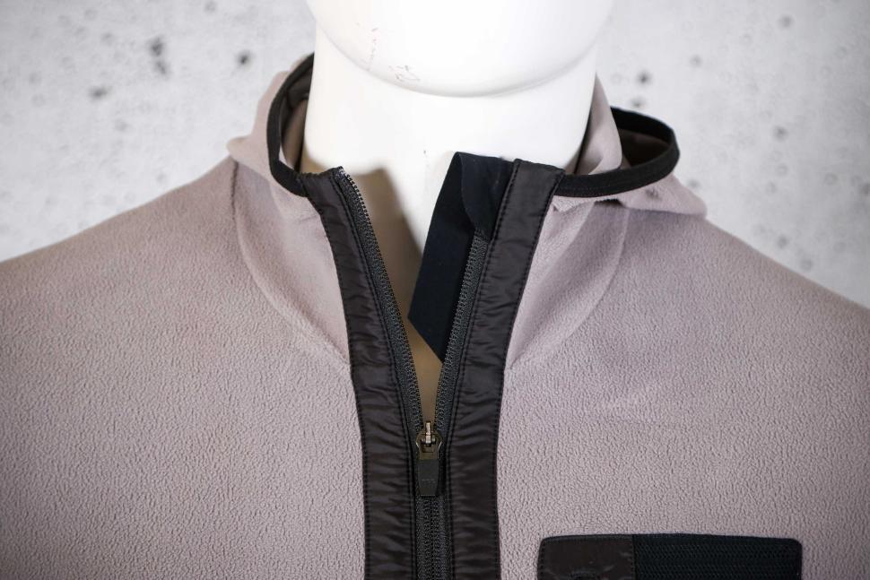 2023 Cafe Du Cycliste Ingrid Mens Audax Cycling Jersey - collar.jpg