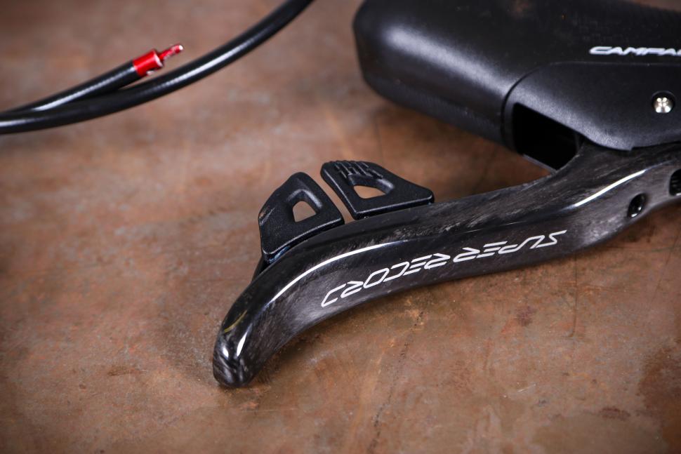2023 Campagnolo Super Record Wireless - shifter detail 2.jpg